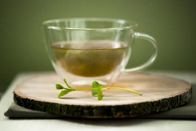 Čaj koji čisti bubrege: Leči upale, uklanja pesak i kamen